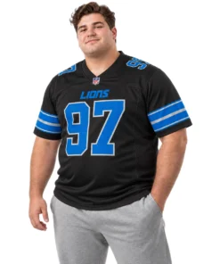 detroit-lions-aidan-hutchinson-black-alternate-jersey-player-style